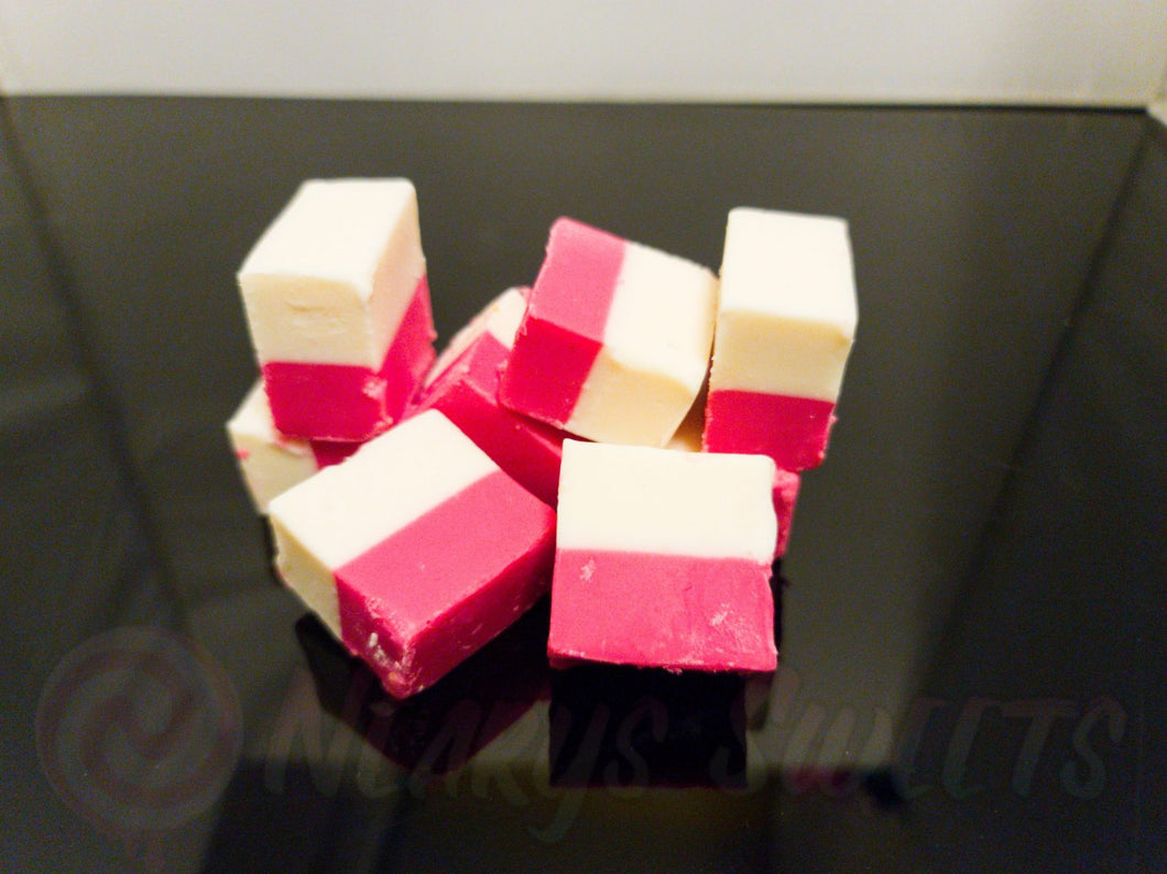 Strawberry & Cream Fudge 100g